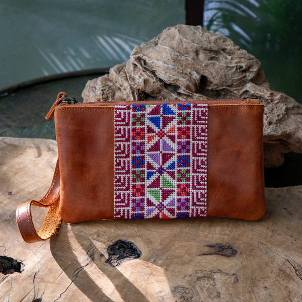 Leather with Hand Crafted Palestinian Tatreez | 3 in 1 Travel Fanny Pack - Clutch Handmade Palestine EU
