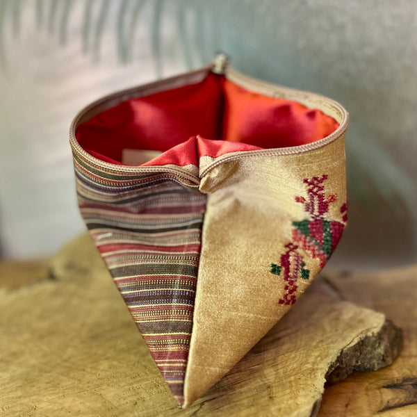Traditional Gaza Pouch on Saya | Palestinian Tatreez Pouch Handmade Palestine EU